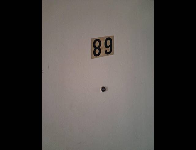 2 BEDROOM PROPERTY TO RENT IN VREDEHOEK